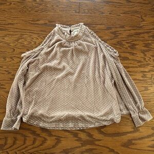 ⭐️Maurice’s off the shoulder long sleeve blouse
